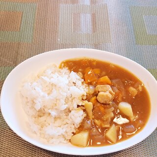 みんな大好き！野菜の甘みが美味しい！チキンカレー